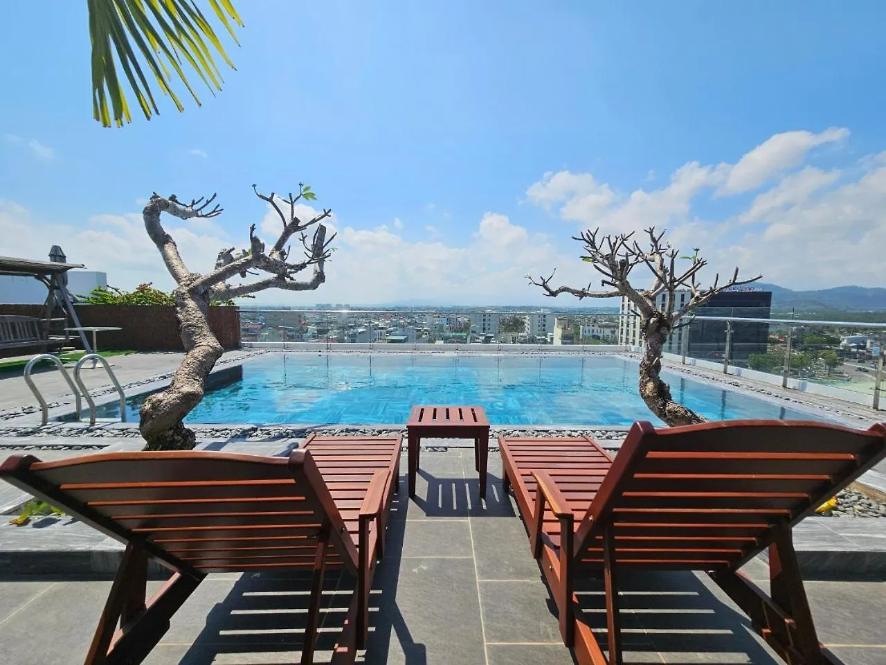 Mtr Apartment & Hotel Da Nang