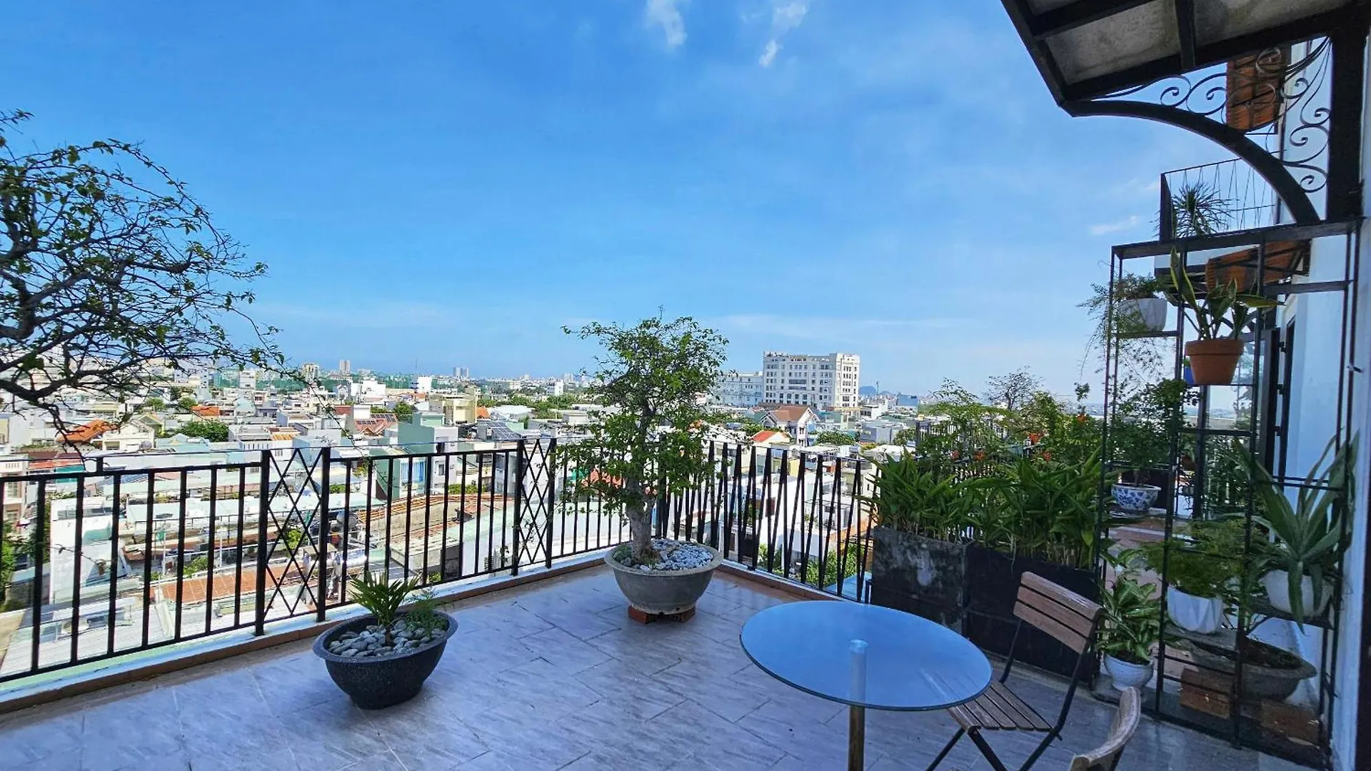 Mtr Apartment & Hotel Da Nang Vietnam