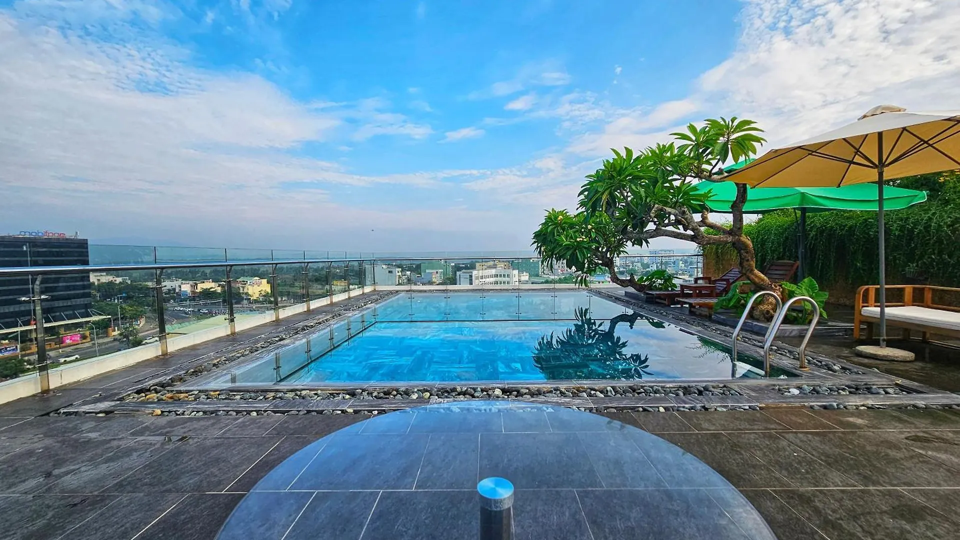 Mtr Apartment & Hotel Da Nang Vietnam